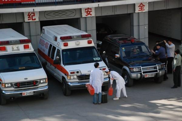 嫩江市救护车转院